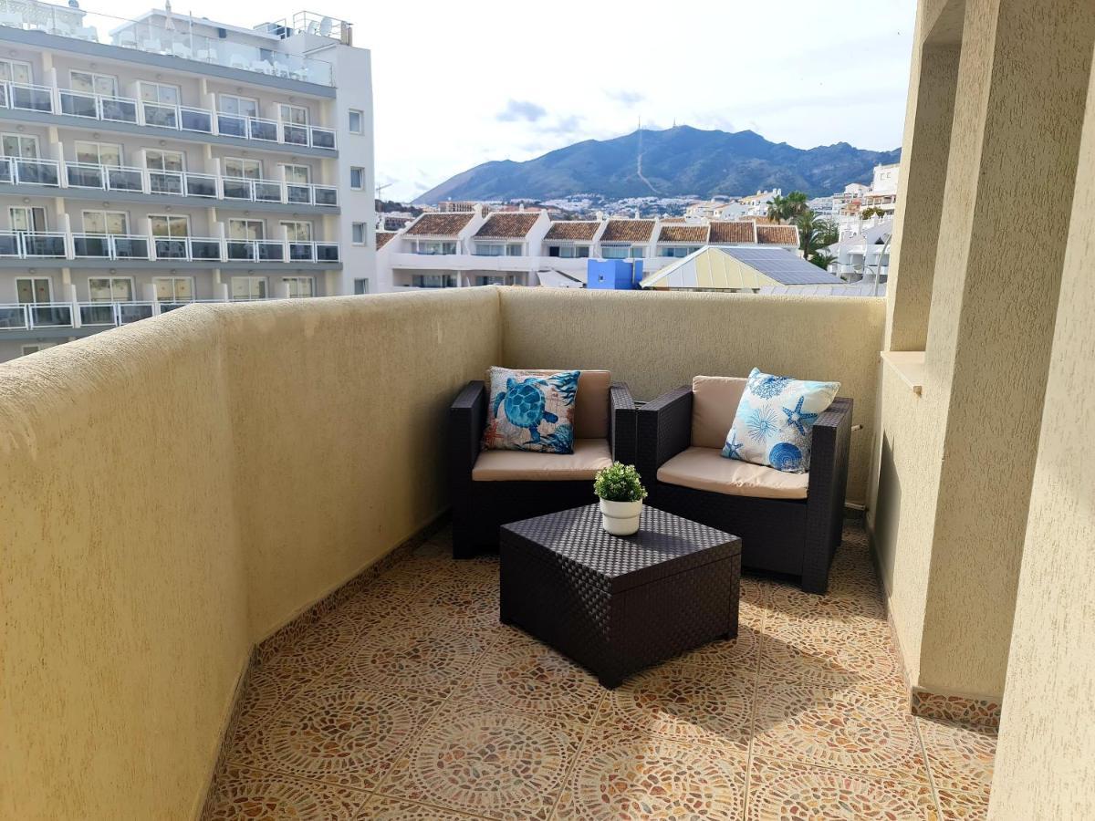 Precioso apartamento con piscinas y vistas al mar. Benalmádena Exterior foto