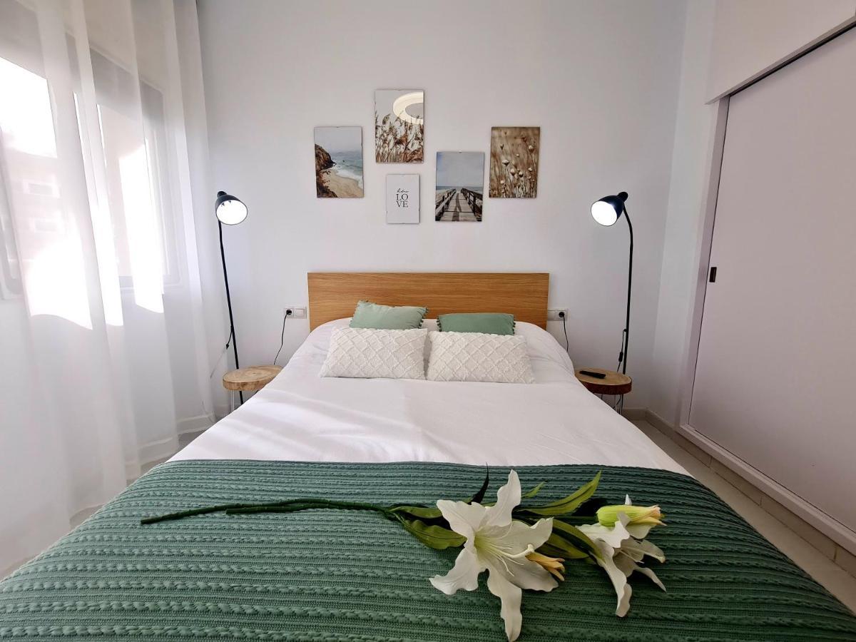 Precioso apartamento con piscinas y vistas al mar. Benalmádena Exterior foto