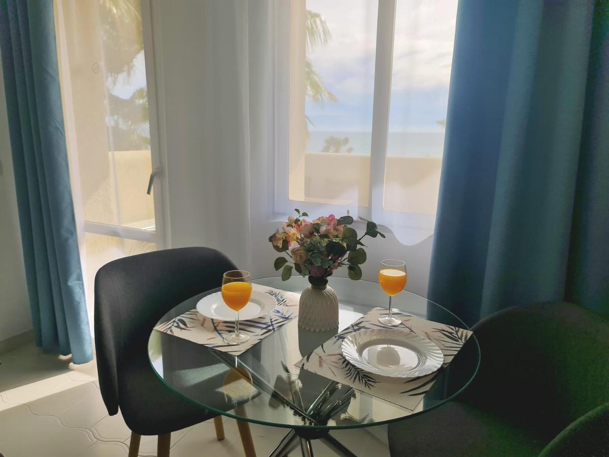 Precioso apartamento con piscinas y vistas al mar. Benalmádena Exterior foto