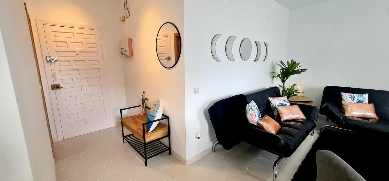 Precioso apartamento con piscinas y vistas al mar. Benalmádena Exterior foto