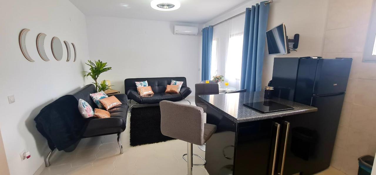Precioso apartamento con piscinas y vistas al mar. Benalmádena Exterior foto