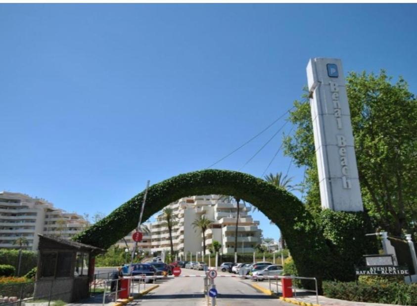 Precioso apartamento con piscinas y vistas al mar. Benalmádena Exterior foto